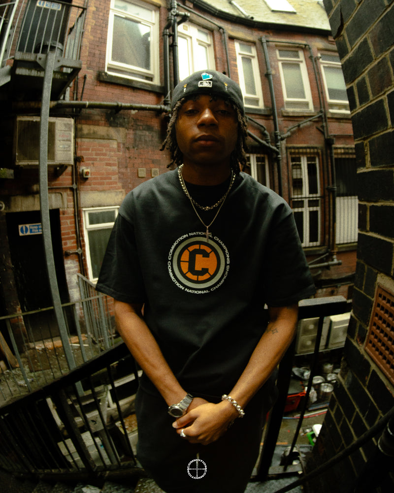 C COLLECTION WORN BY TEZZ